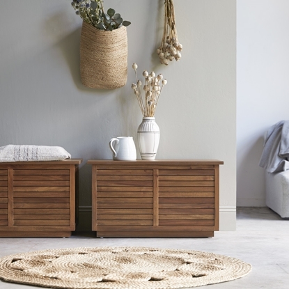 Picture of Grin -  Solid mahogany chest in Mango Wood